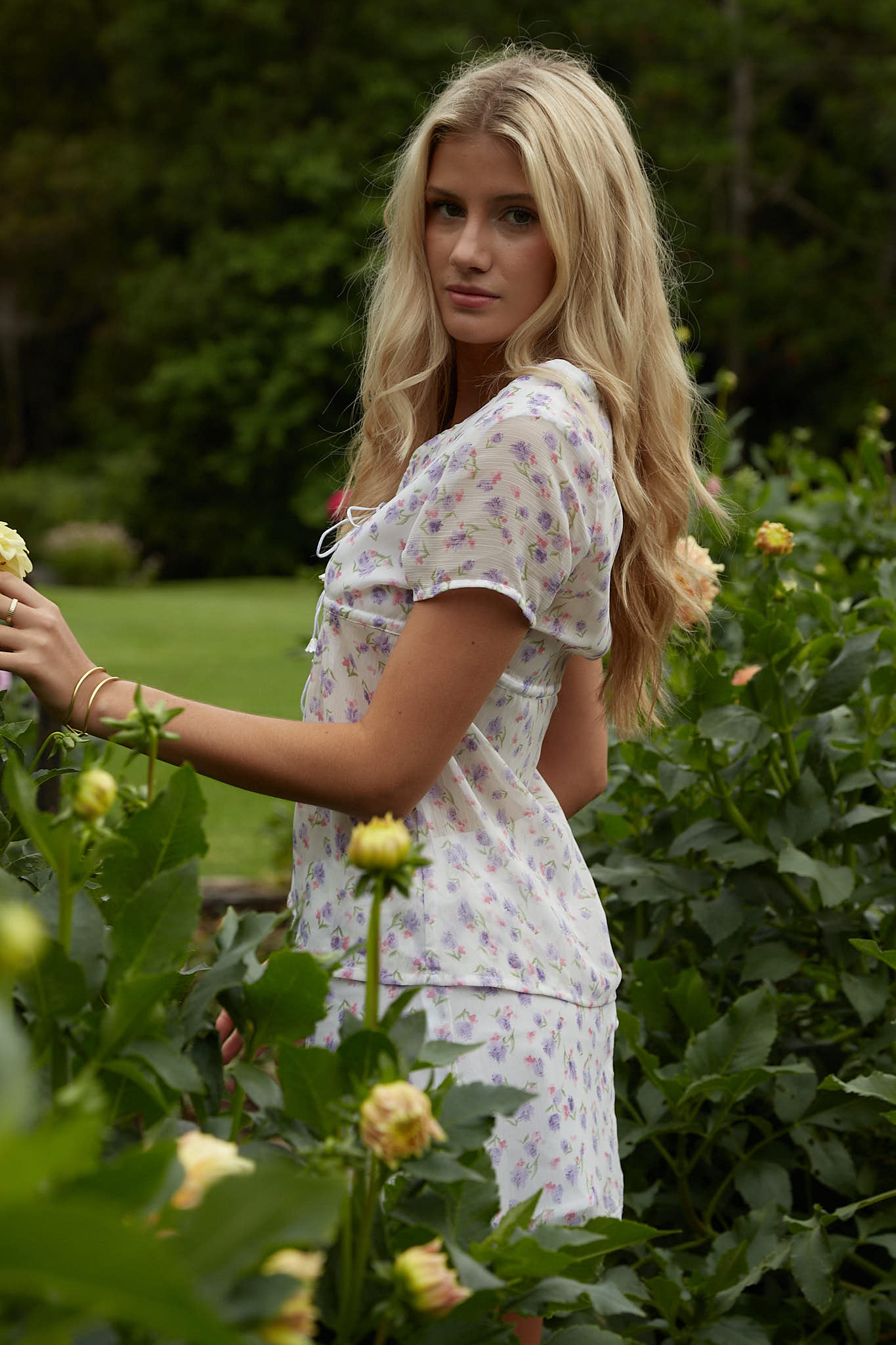 White floral chiffon matching set. Tie up blouse and mini skirt. Designed by Zarfie.